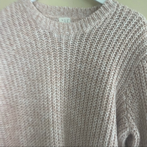 A.n.d eawy scoop neck sweater - Picture 4 of 6